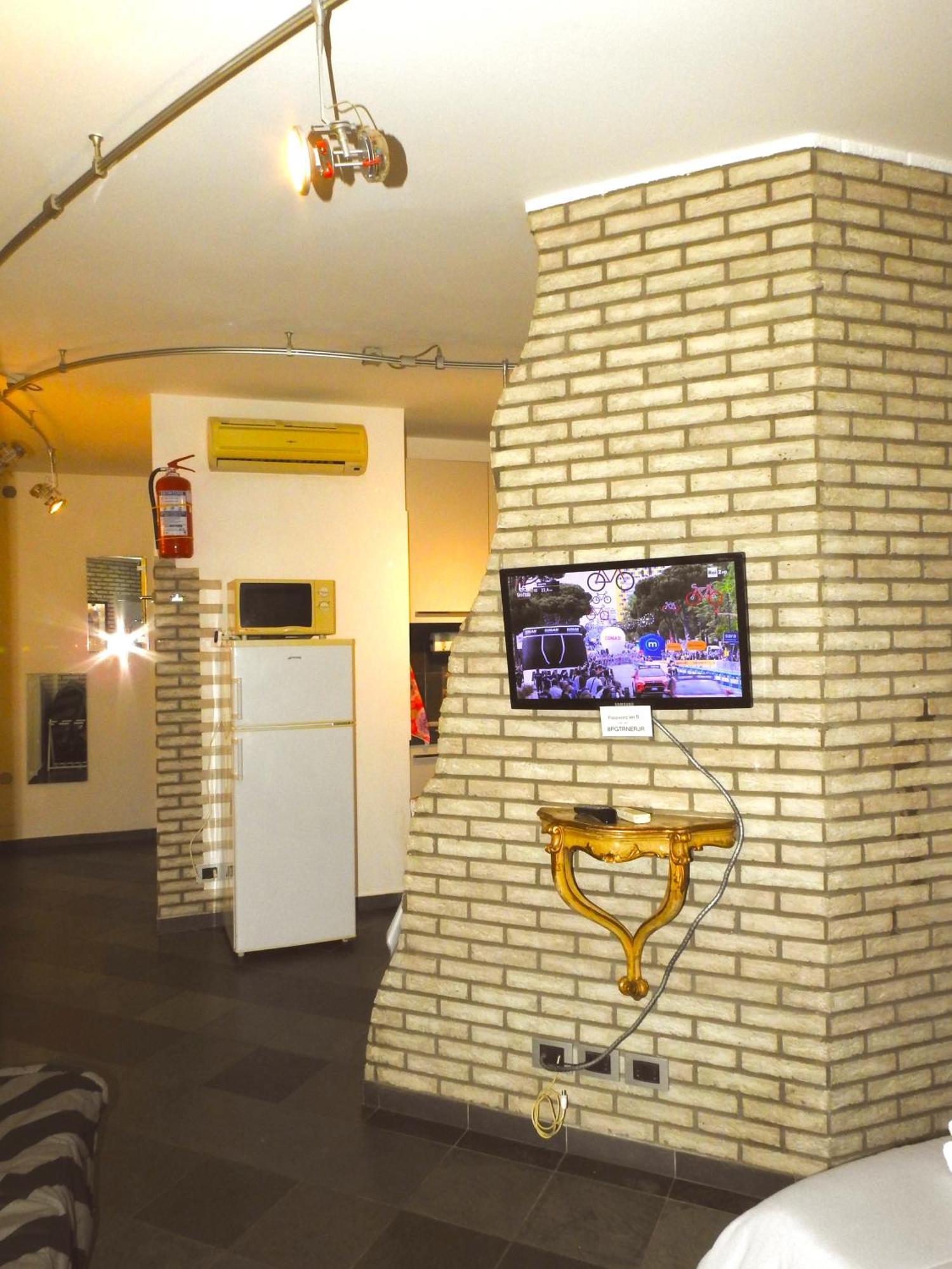 Dormire In Centro Trieste Studio Galleria 16 Ngoại thất bức ảnh